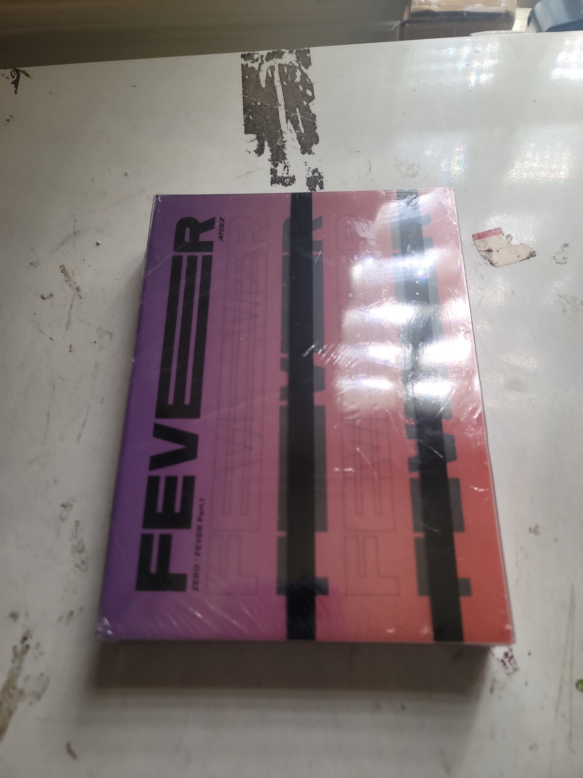 ATEEZ ZERO :FEVER Part.1 DIARY ver. Album CD, Postcards, Sticker, Booklet Sealed ATEEZ ZERO :FEVER Part.1 DIARY ver. Album CD, Postcards, Sticker, Booklet Sealed