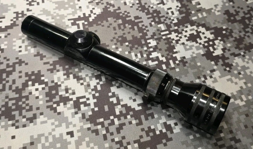 REDFIELD 1X-4X ACCU-RANGE GLOSS RIFLE SCOPE ACCU RANGE RETICLE 1X-4X RARE MODEL