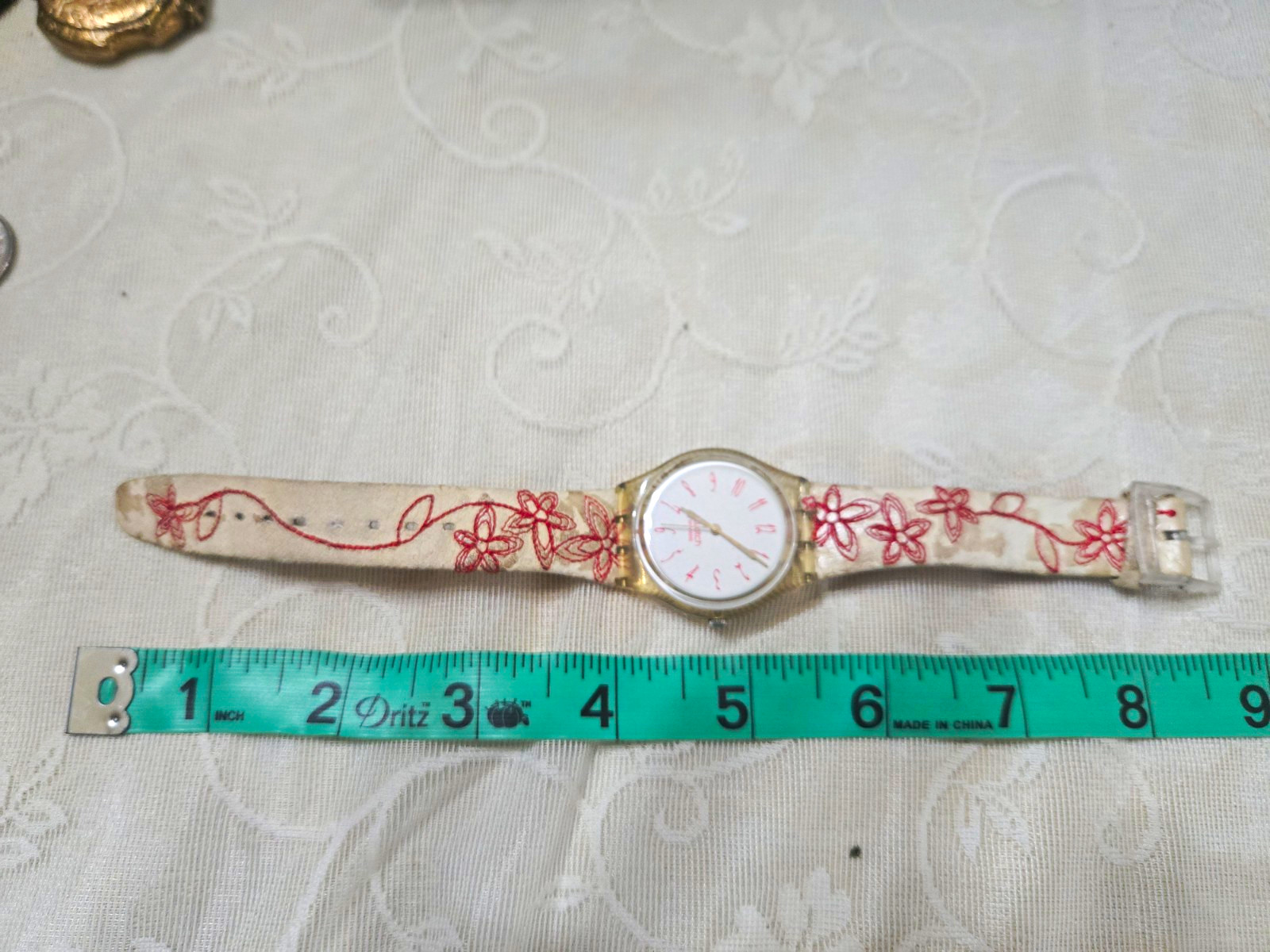 Swatch Women’s Floral Analog Quartz Watch Arabic Numerals Seconds