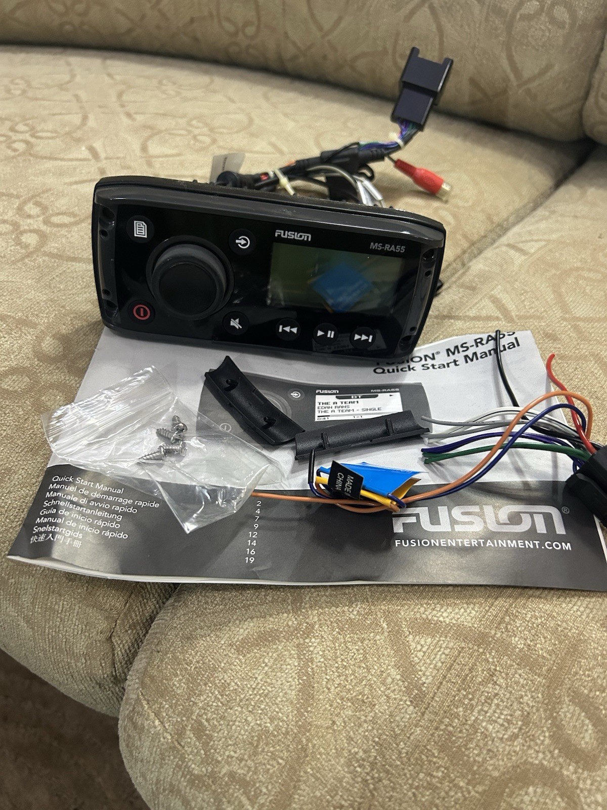 Fusion MS-RA55 For Boat Or RV- Pre Owned Great Condition. Fusion MS-RA55 For Boat Or RV- Pre Owned Great Condition.