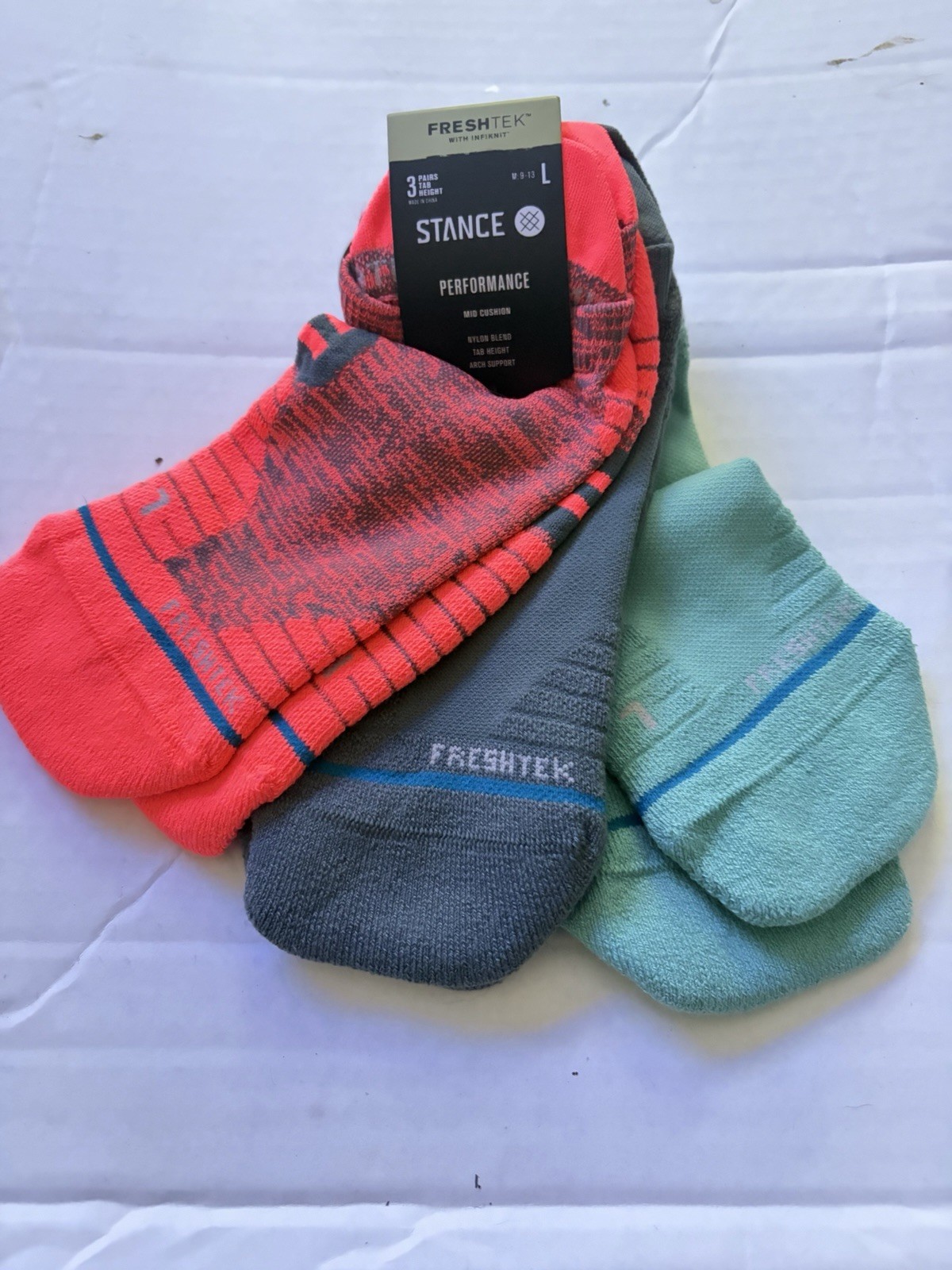 Stance Men’s 9-13 FreshTek Performance Low Cut Socks Cushioned Colorblock 3 Pair Stance Men’s 9-13 FreshTek Performance Low Cut Socks Cushioned Colorblock 3 Pair