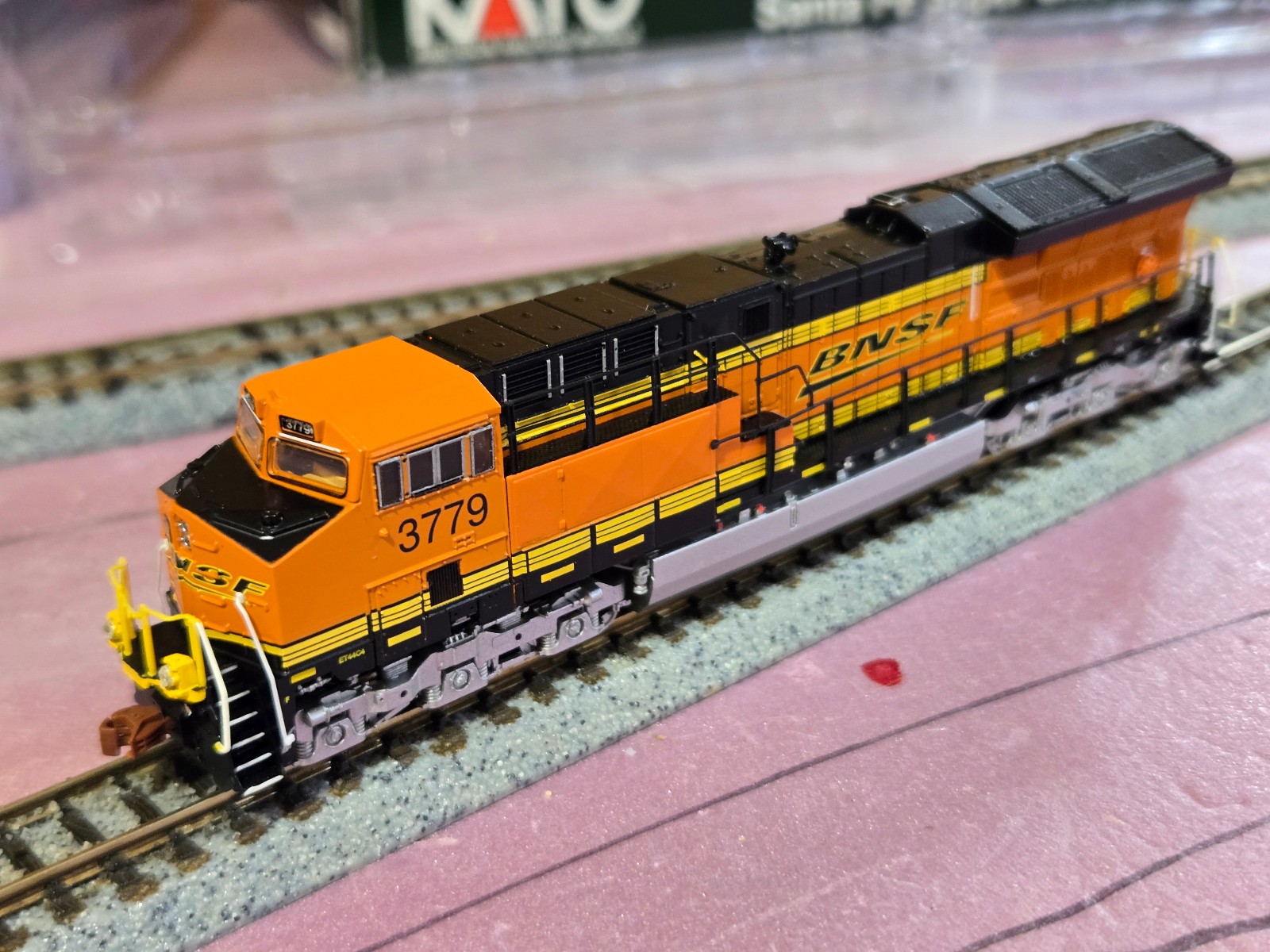 ScaleTrains N Scale BNSF ET44AC #3779 - DCC Ready - Operator Series ScaleTrains N Scale BNSF ET44AC #3779 - DCC Ready - Operator Series