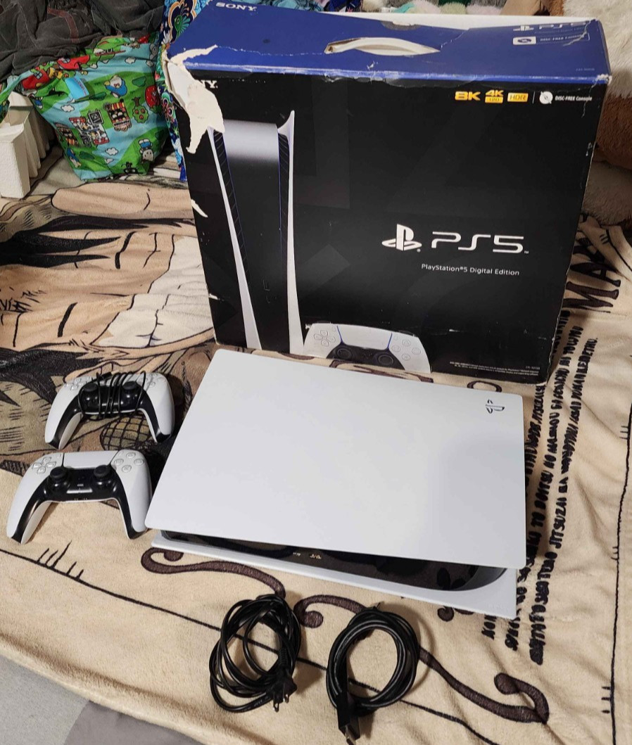 Sony PlayStation 5 Digital Edition PS5 White 825GB Console Controllers CFI-1215B