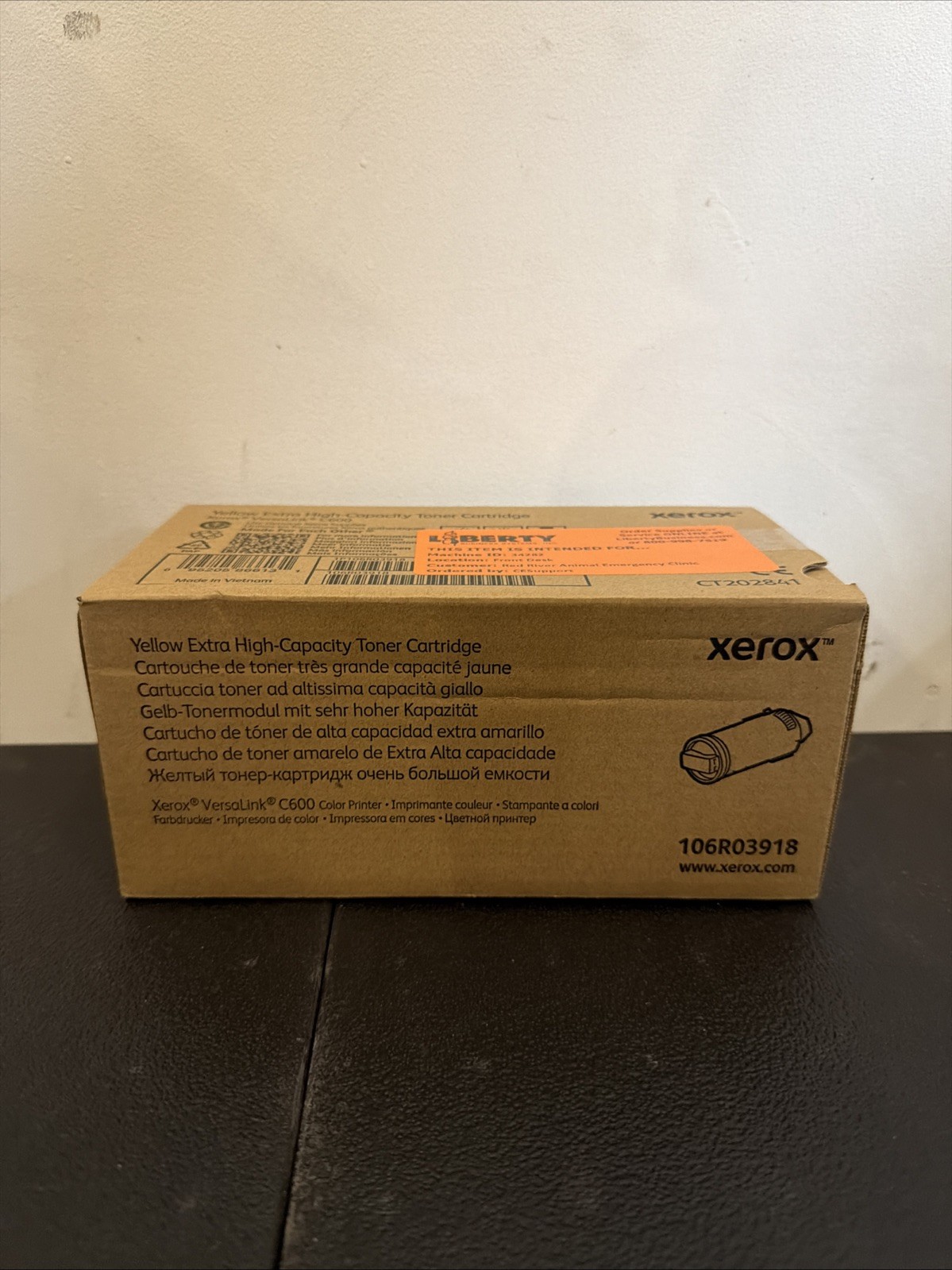 Genuine Xerox 106R03918 Yellow High Capacity Toner Cartridge VersaLink C600 Genuine Xerox 106R03918 Yellow High Capacity Toner Cartridge VersaLink C600