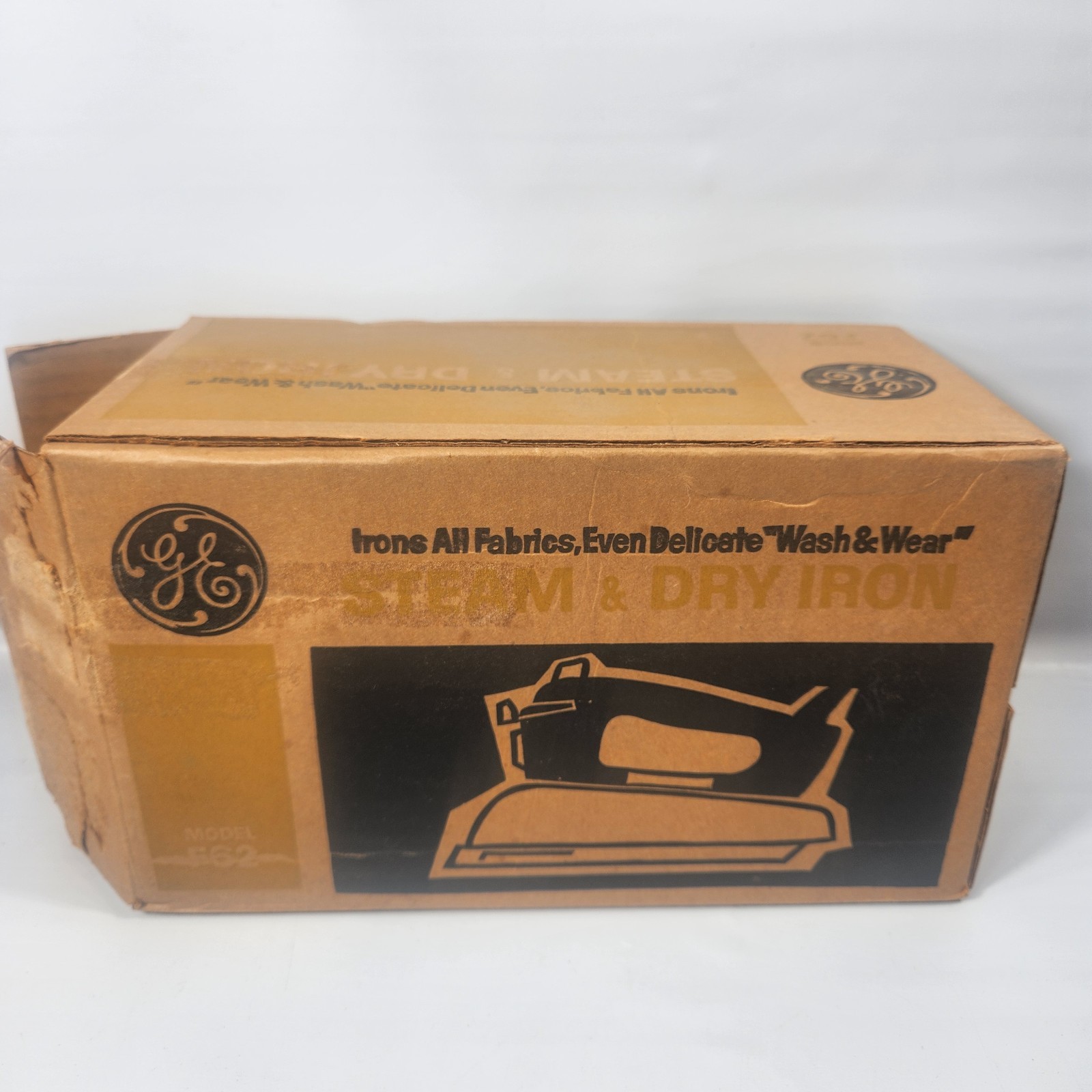 Vintage GE Steam & Dry Iron Model F62 Made in USA NEW
