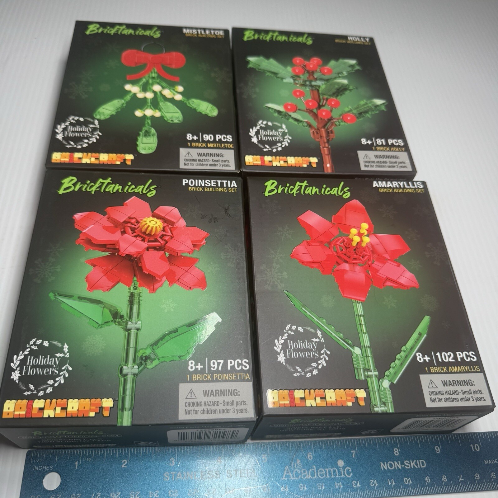 Lot of 4 Brickcraft Bricktanicals- HOLLY, MISTLETOE, AMARYLLIS, POINSETTIA 