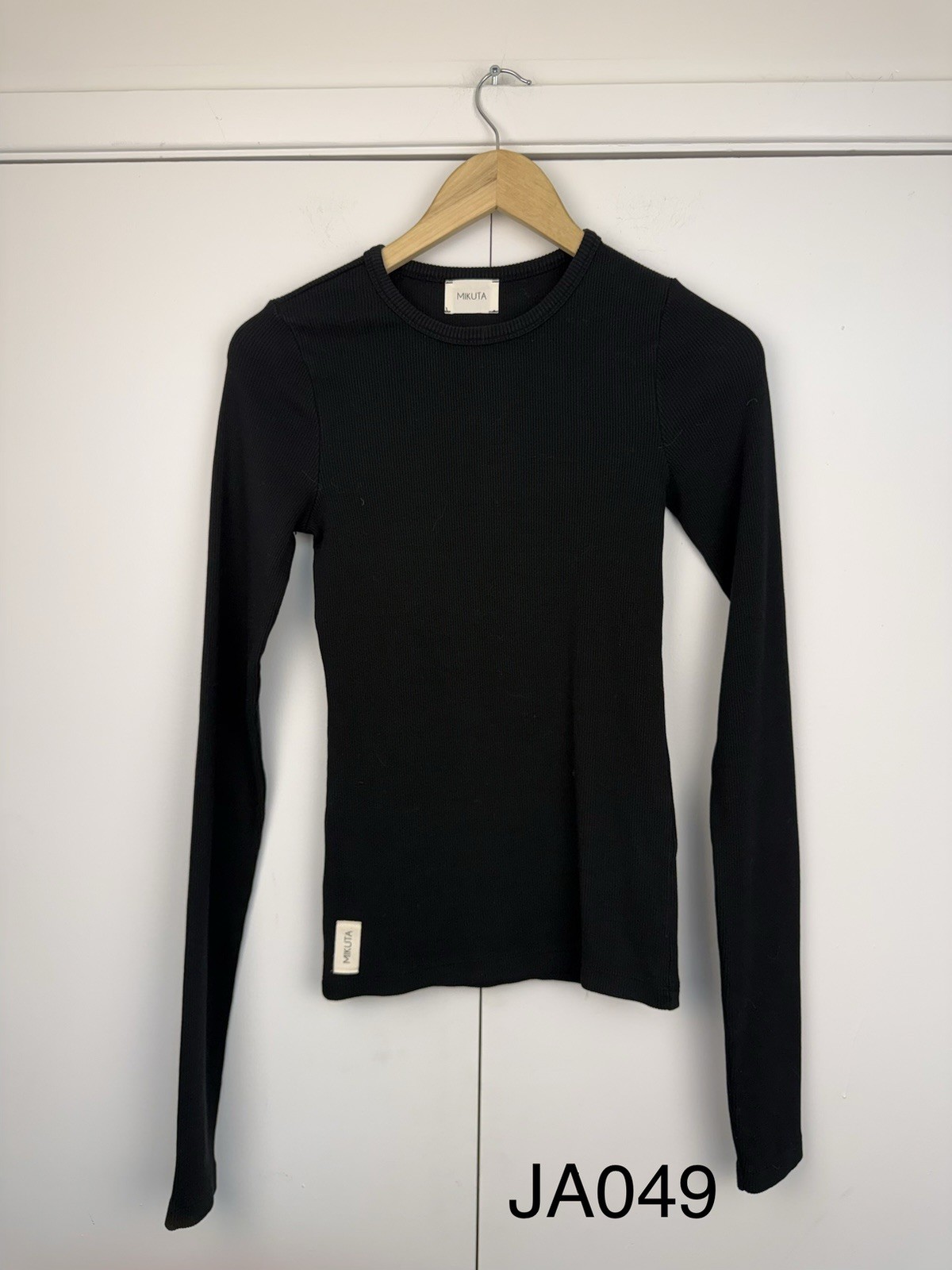 MIKUTA The Black Ribbed Longsleeve Top Womens S Cotton Made Portugal