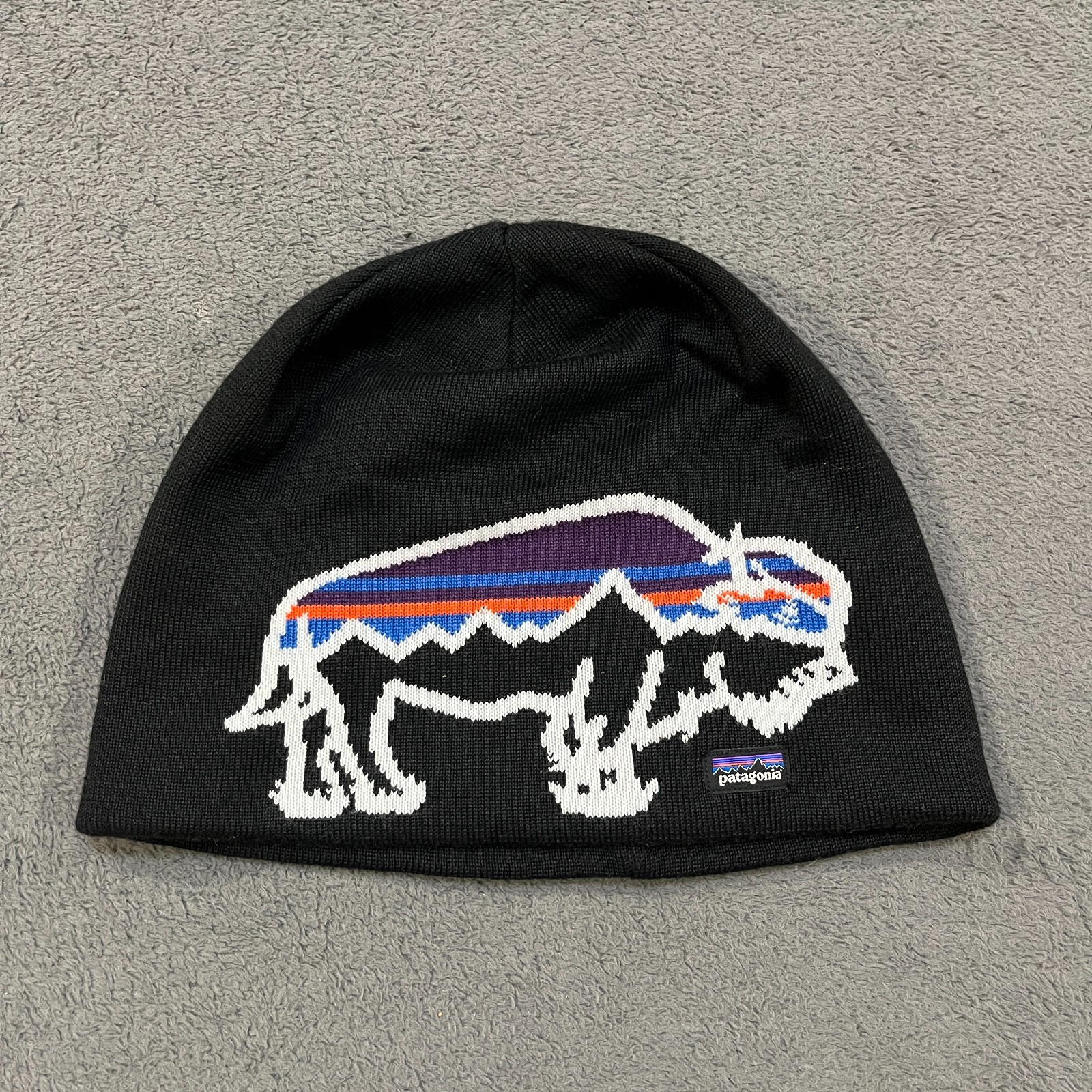 Patagonia Beanie Hat Black Fitz Roy Bison Polyester Knit Skull Cap Unisex One Sz Patagonia Beanie Hat Black Fitz Roy Bison Polyester Knit Skull Cap Unisex One Sz