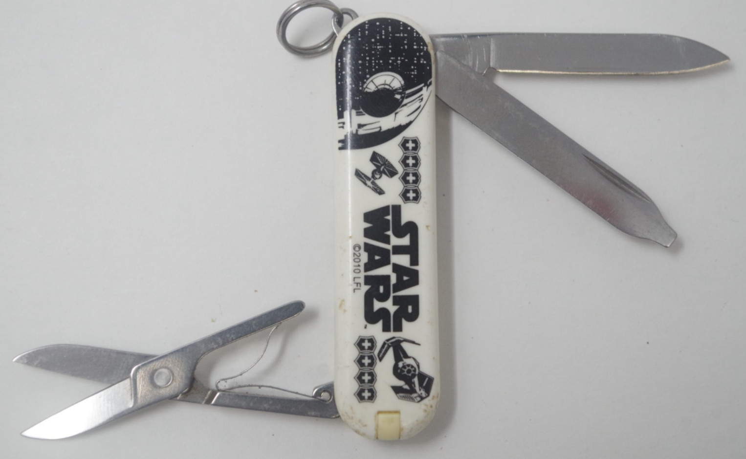 Ultra Rare Victorinox Classic Limited Edition Star Wars Knife - TSA Auction