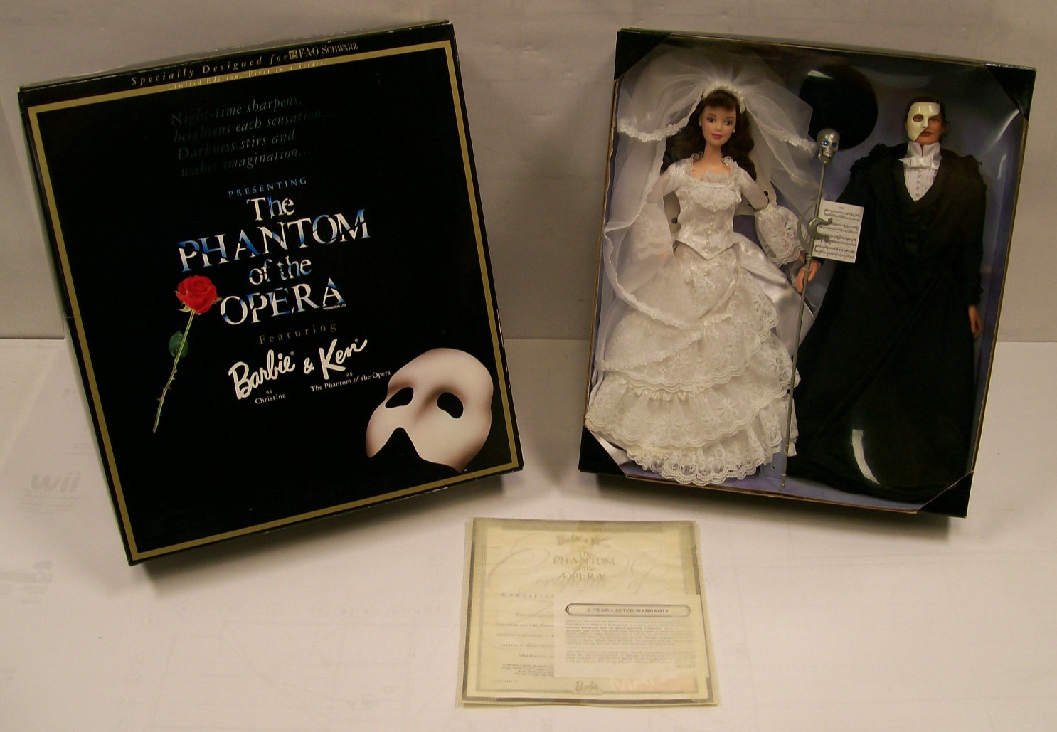 Mattel #20377 Phantom of the Opera FAO Schwartz Barbie & Ken Dolls Set    jkdla