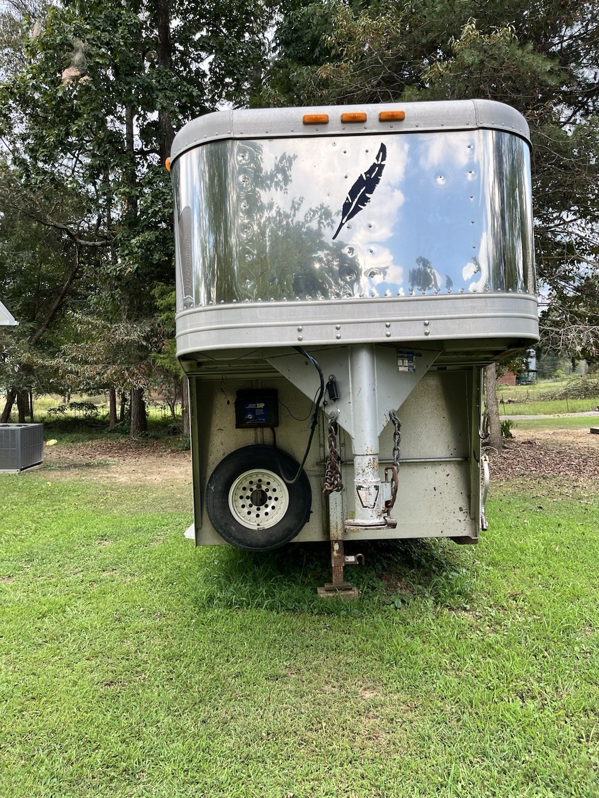 2001 Featherlite 3 Horse Trailer Slant Load Rear Tack With Living Quarters/cedar 2001 Featherlite 3 Horse Trailer Slant Load Rear Tack With Living Quarters/cedar
