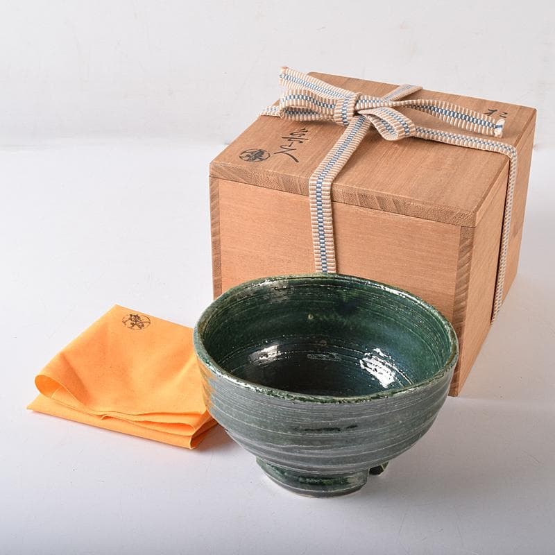 R8325 Kitaoji Rosanjin Oribe Ware Tea Bowl Oribe Yaki Matcha Chawan Box Cloth R8325 Kitaoji Rosanjin Oribe Ware Tea Bowl Oribe Yaki Matcha Chawan Box Cloth
