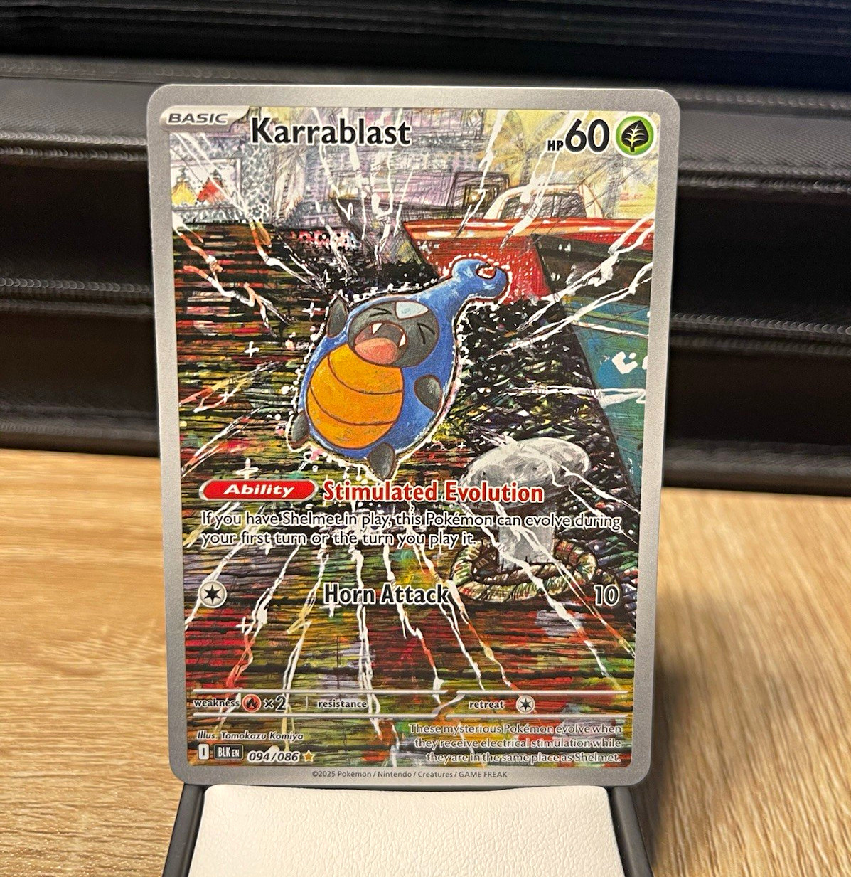 Pokemon Karrablast 094/086 Sv: Black Bolt Illustration Rare Holo Full Art 60 HP Pokemon Karrablast 094/086 Sv: Black Bolt Illustration Rare Holo Full Art 60 HP