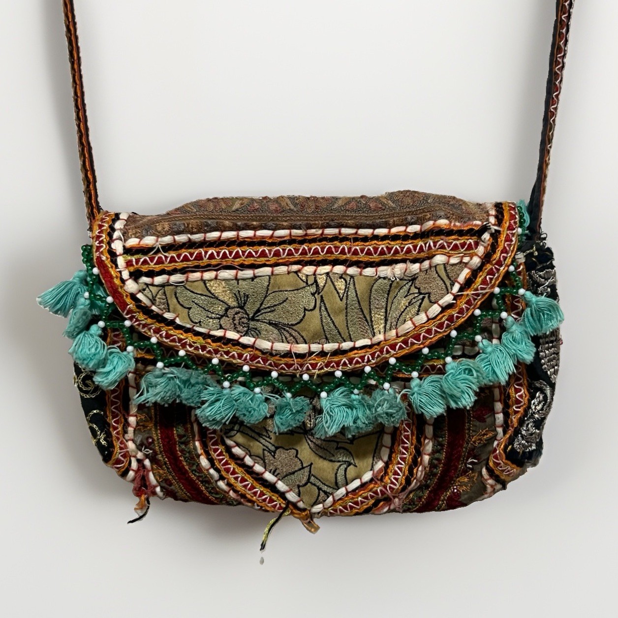 Handmade Womens Banjara Crossbody Bag Med. Multicolor Patchwork Festival - Flaws