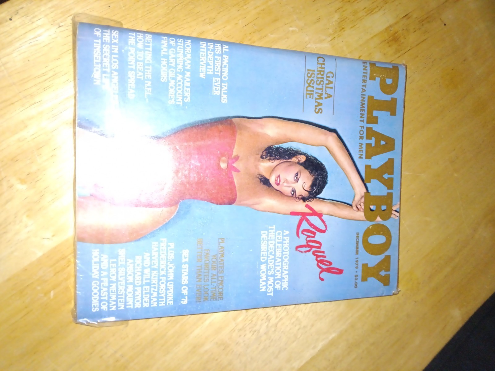 VINTAGE Playboy December 1979 GALA CHRISTMAS ISSUE RAQUEL CENTERFOLD INTACT