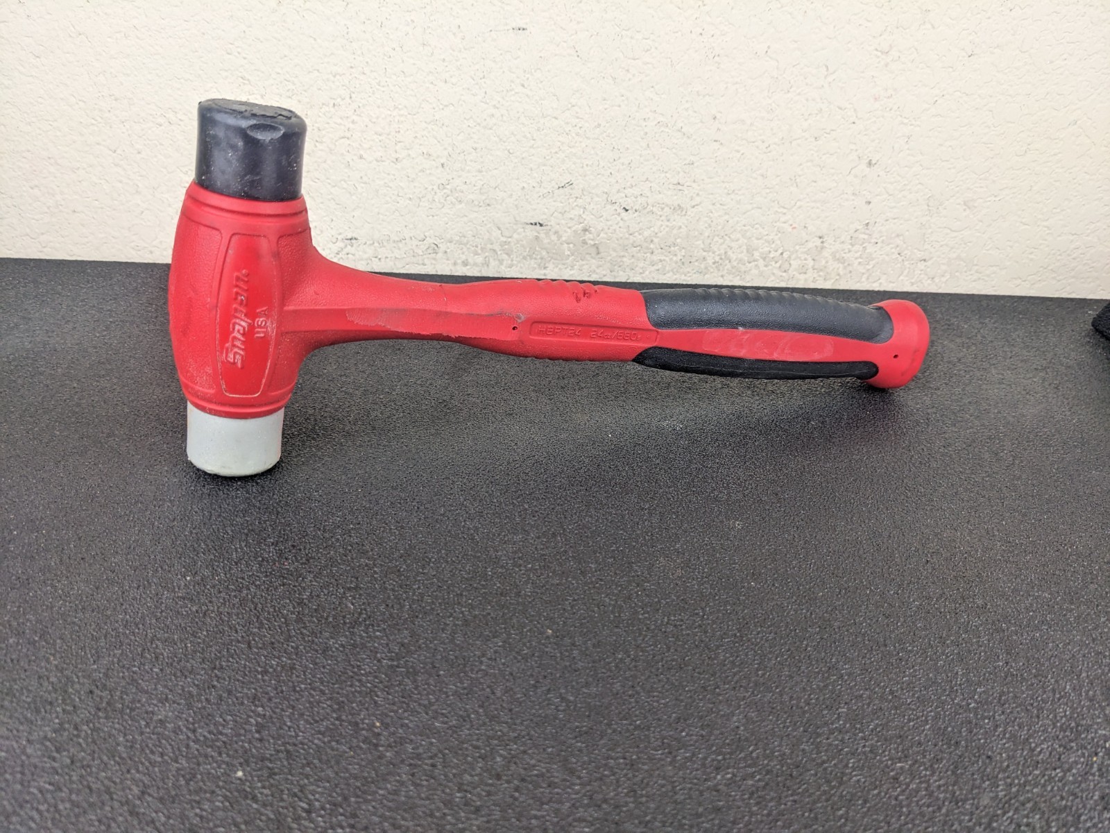 #bp960 Snap On Tools HBPT24 24oz. Soft Face Soft Grip Dead Blow Hammer Red #bp960 Snap On Tools HBPT24 24oz. Soft Face Soft Grip Dead Blow Hammer Red
