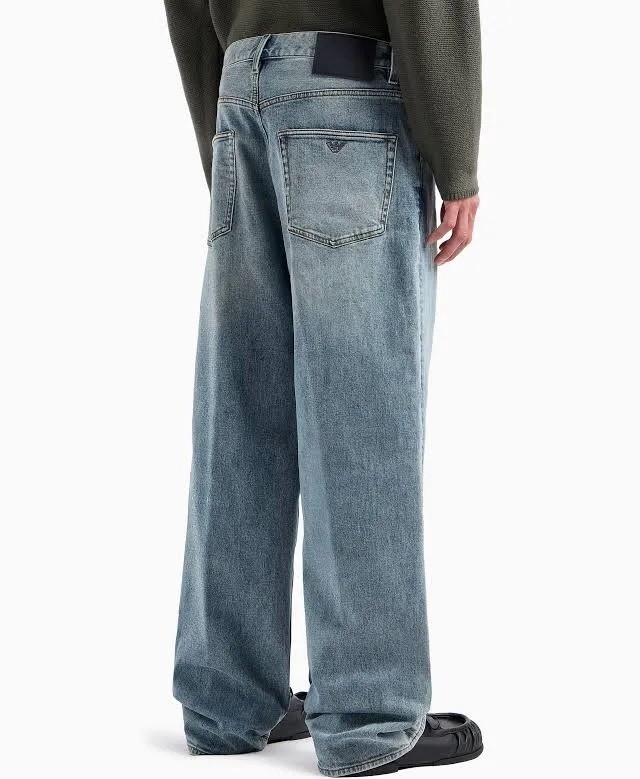 NWT Emporio Armani J74 Loose Fit Light Wash Jeans Men’s Size W30 5 Pocket Pant