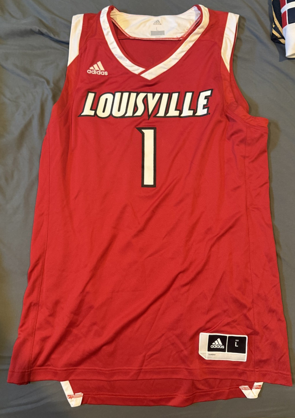 Adidas Louisville Cardinals #1 Basketball Jersey Men's Large Red NCAA Sewn Logo Adidas Louisville Cardinals #1 Basketball Jersey Men's Large Red NCAA Sewn Logo