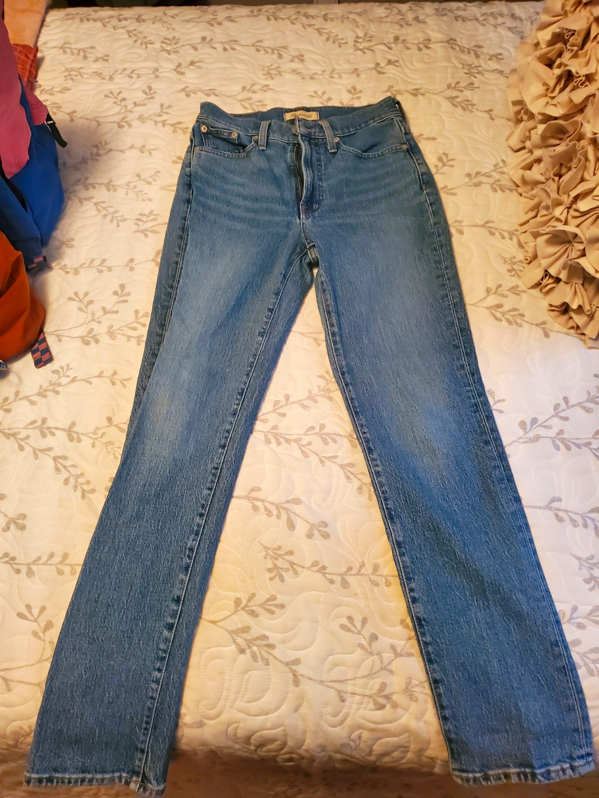 Madewell Women\'s Straight Jeans Blue Medium Wash Denim 5-Pocket Button Logo Madewell Women\'s Straight Jeans Blue Medium Wash Denim 5-Pocket Button Logo