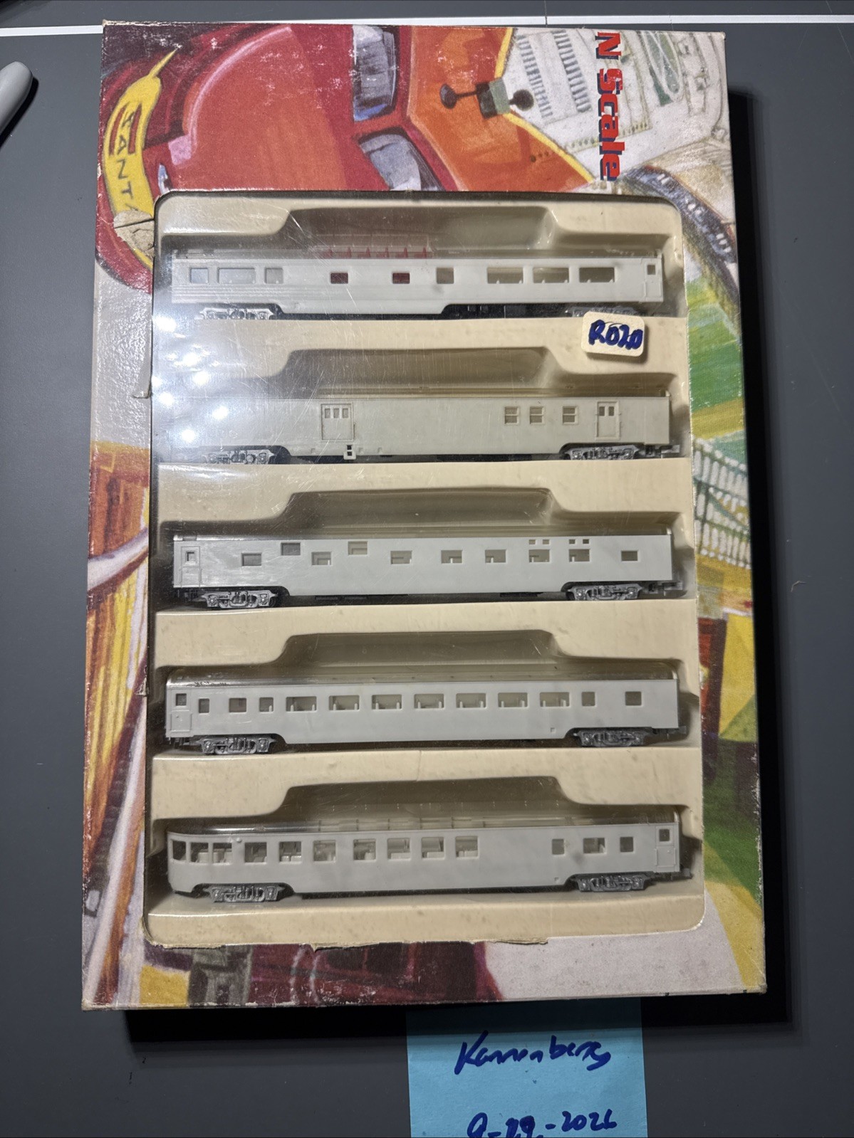 N scale Con-Cor UNDECORATED PASSENGER CAR SET Never Used R020 N scale Con-Cor UNDECORATED PASSENGER CAR SET Never Used R020