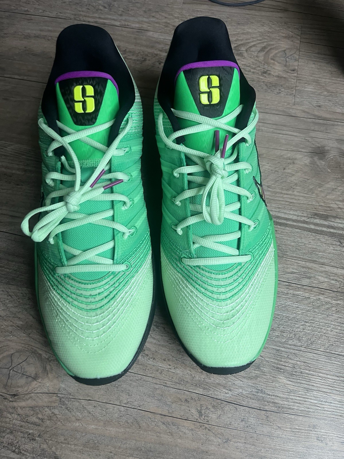 Nike Sabrina 3