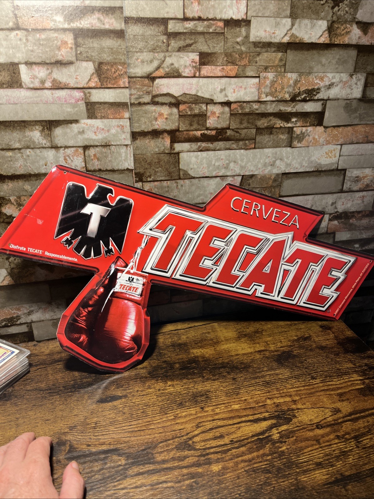 Tecate Cerveza Vintage Beer Tin Sign Boxing Glove Bar Decor 21β Hang Up ππΊπ²π½ Tecate Cerveza Vintage Beer Tin Sign Boxing Glove Bar Decor 21β Hang Up ππΊπ²π½