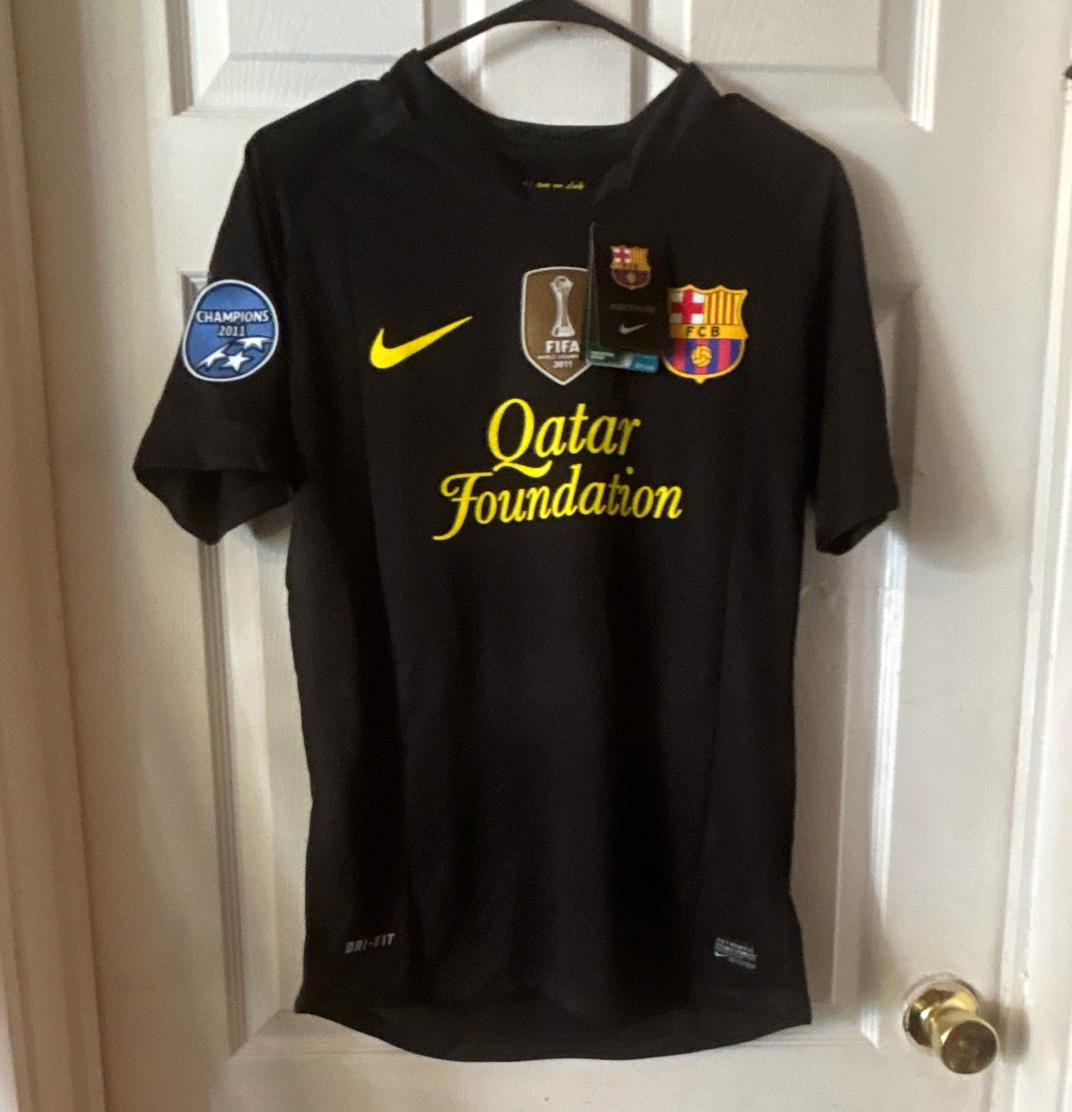 Nike FC Barcelona Lionel Messi #10 Men\'s M Black/Yellow Soccer Jersey Nike FC Barcelona Lionel Messi #10 Men\'s M Black/Yellow Soccer Jersey