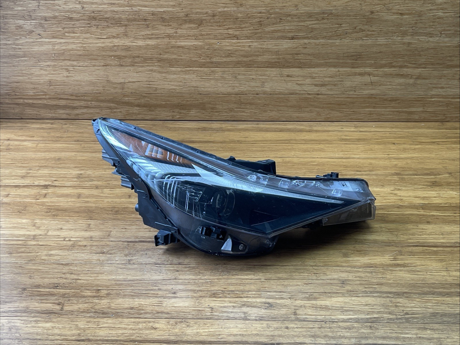 2021-2023 Hyundai Elantra CN7 Headlight Lamp W/ LED Front Right OEM *NOTE*