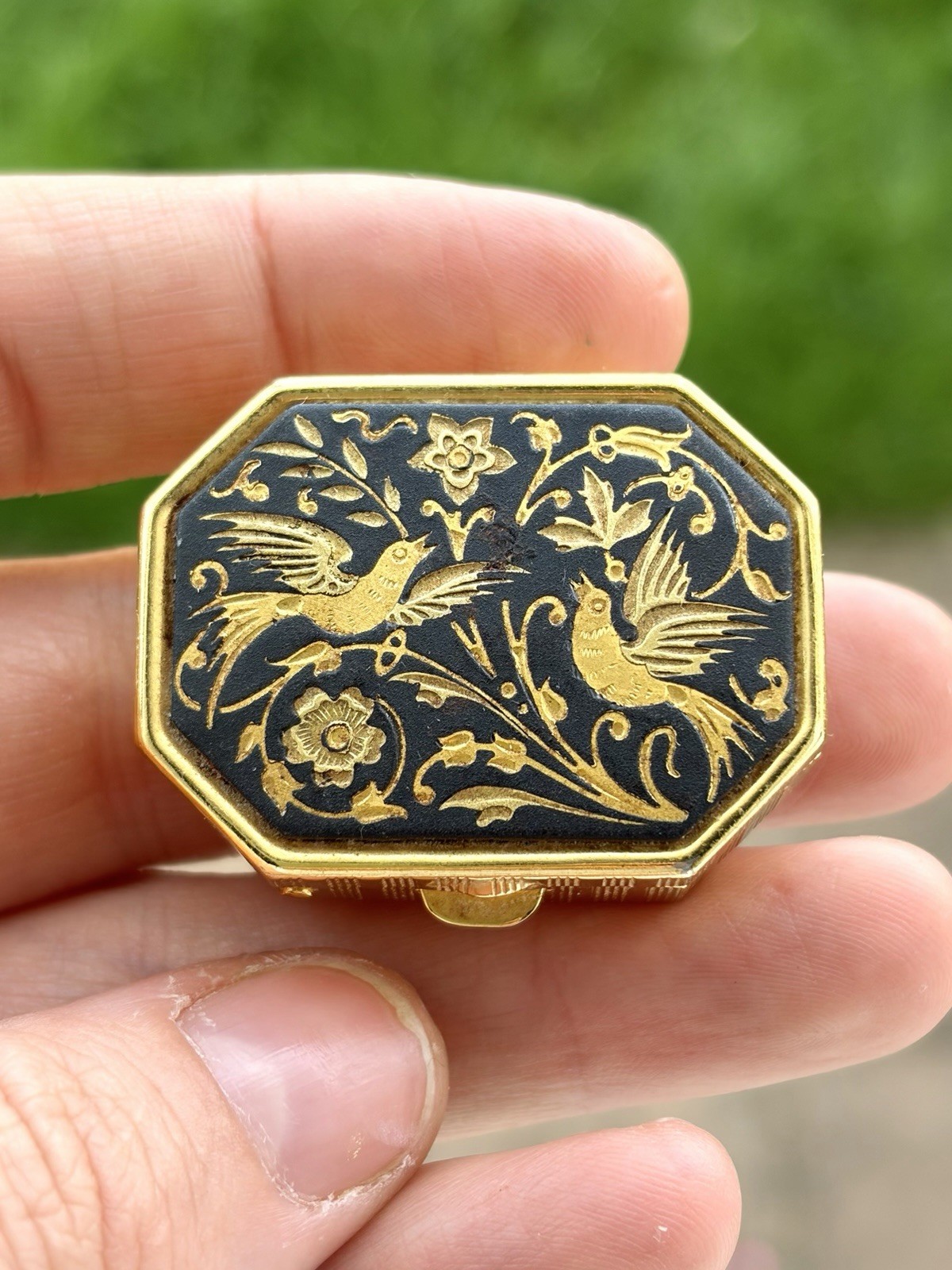 Vintage Collectible Toledo Damascene Gold Tone Bird Pattern Small Pill Box