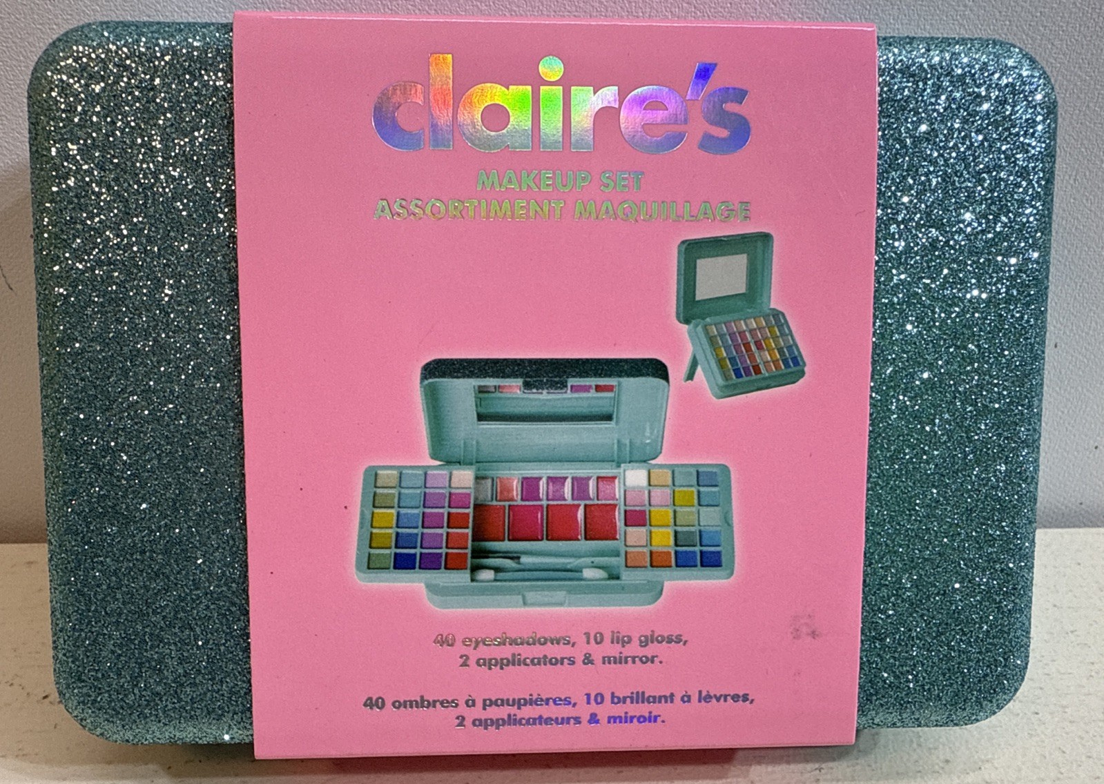 NEW Claire\'s Makeup Set Assortment 40 Eyeshadows 10 Lip Gloss 2 Applicators