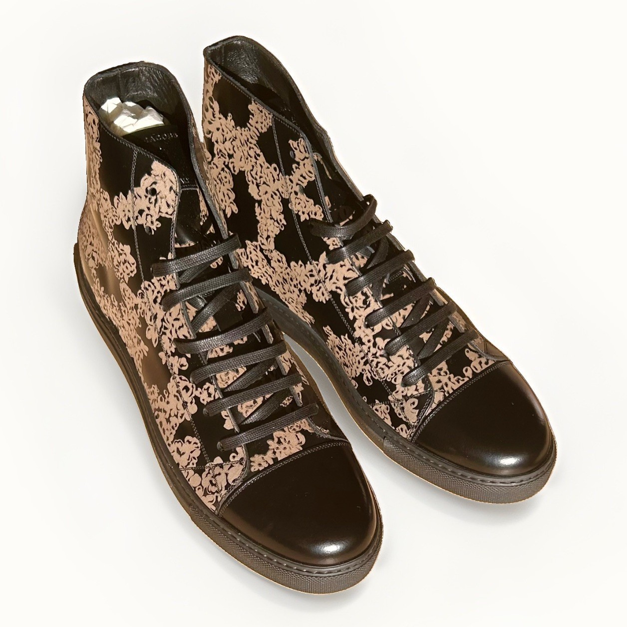 RARE VINTAGE MARC JACOBS RUNWAY HIGH-TOPS — NEW IN BOX