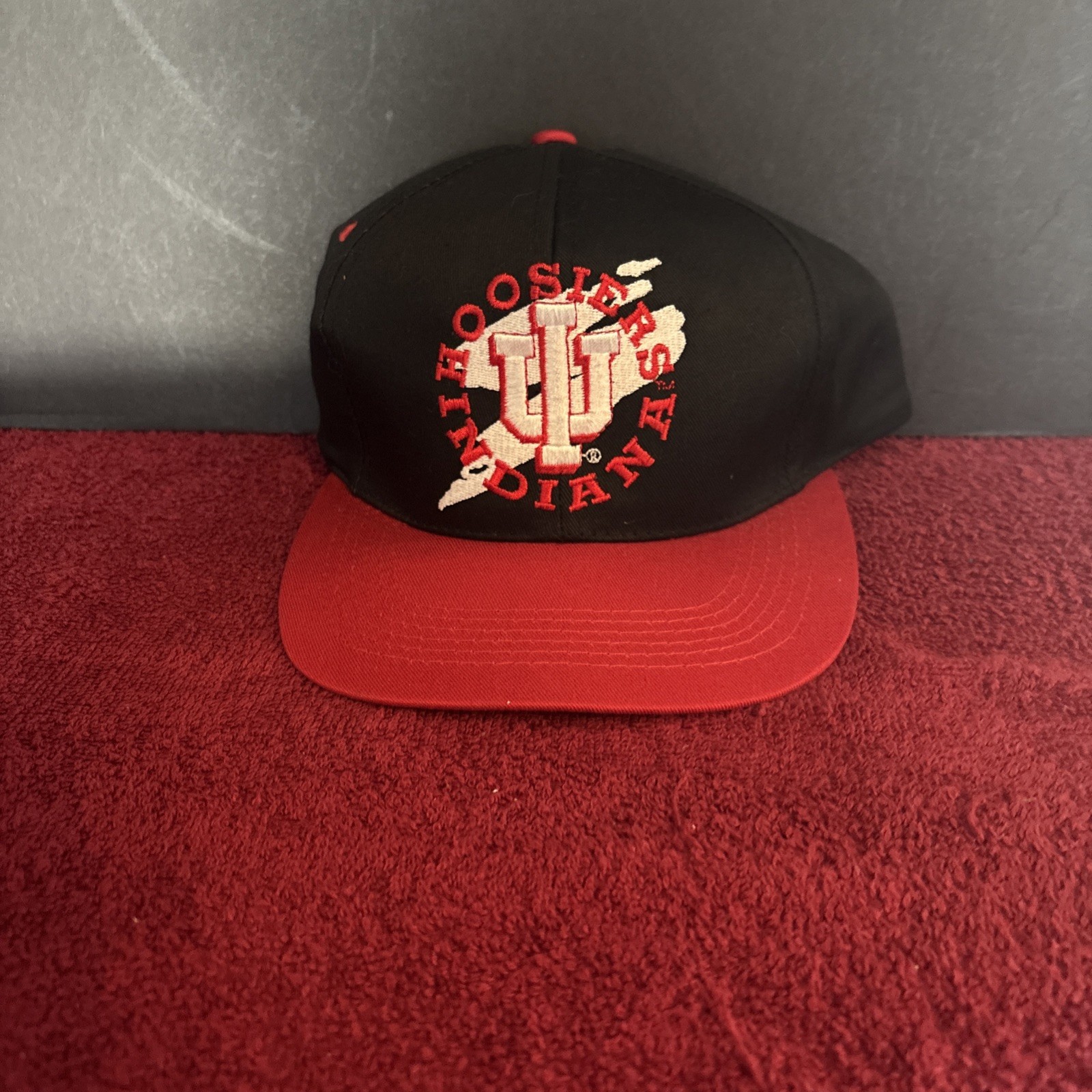 Vintage Indiana Hoosiers Youth Hat College Basketball Red Black Cap Vintage Indiana Hoosiers Youth Hat College Basketball Red Black Cap