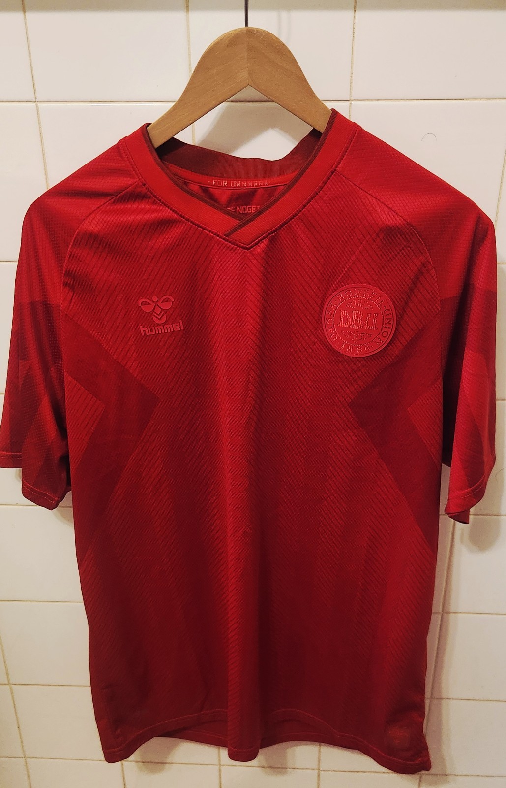 hummel DBU Denmark Red Short Sleeve Soccer Jersey Men's L Polyester