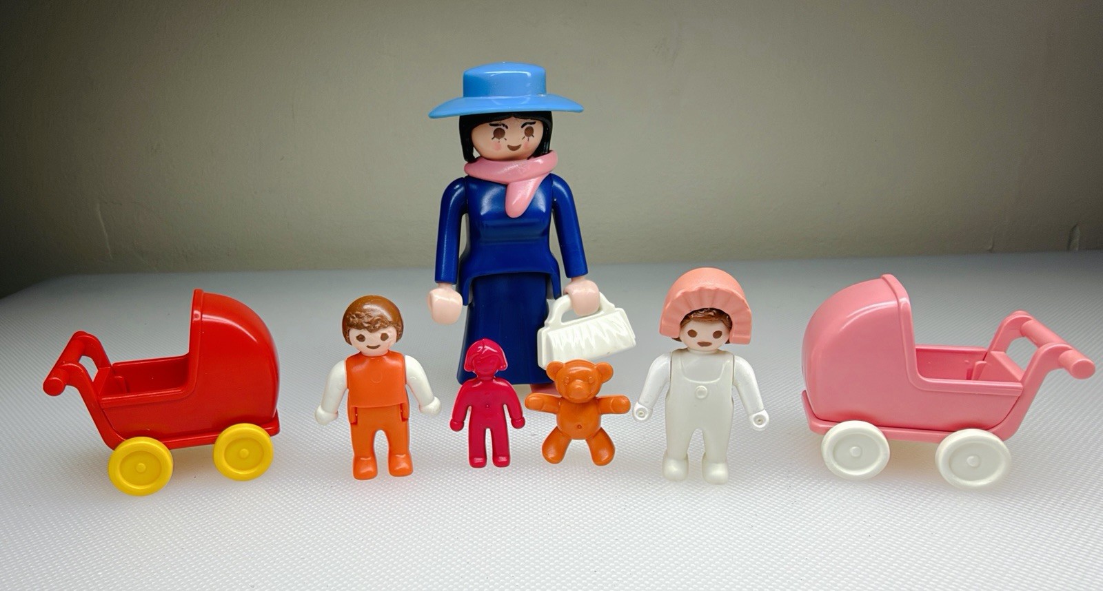 Vintage Playmobil Geobra Family Lot 7 Figures 2 Couples Nanny Kids Strollers