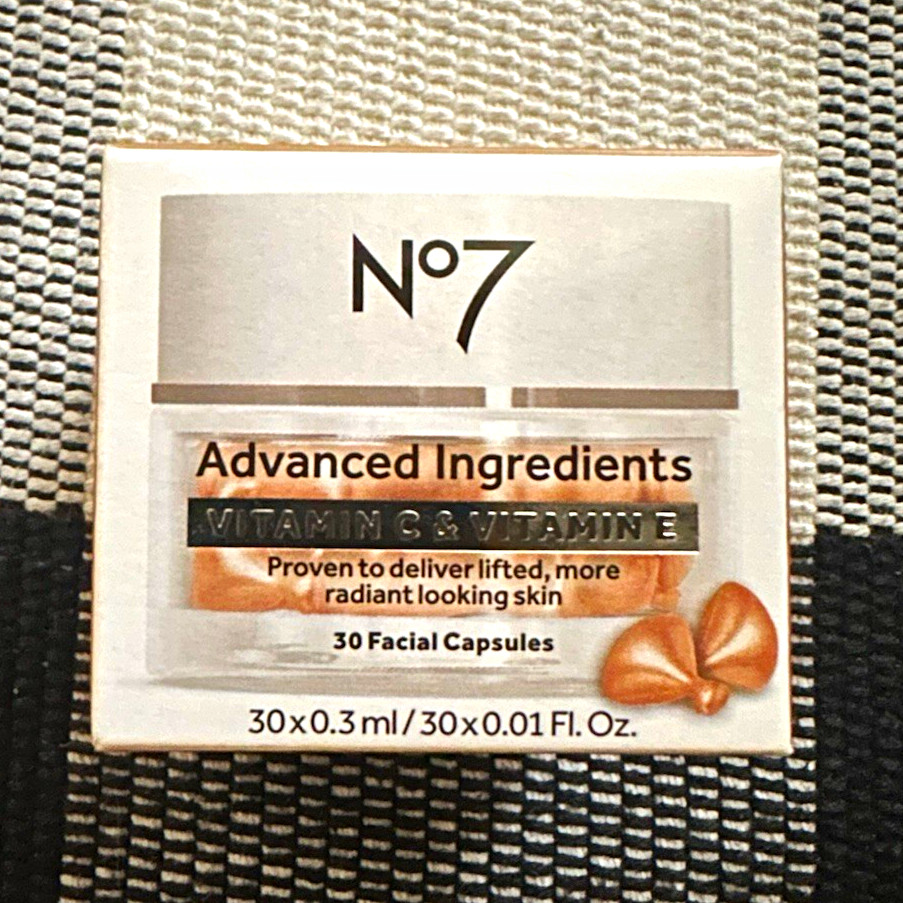 No7 Advanced Ingredients Vitamin C + E Facial Capsules Fragrance-Free 30x0.3ml No7 Advanced Ingredients Vitamin C + E Facial Capsules Fragrance-Free 30x0.3ml