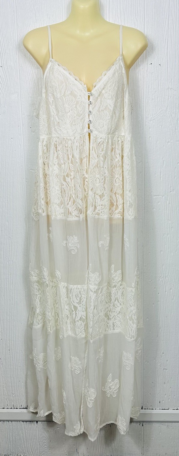 NWT Anthropologie x Let Me Be Handmade Lace Cami Duster Layer White Medium NWT Anthropologie x Let Me Be Handmade Lace Cami Duster Layer White Medium