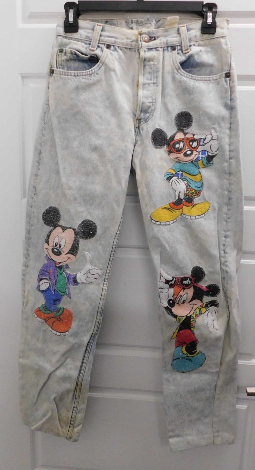 Too Cute Disney Mickey Mouse Patched Womens Levis Vintage 90s sz 8 27 x 28.5 in Too Cute Disney Mickey Mouse Patched Womens Levis Vintage 90s sz 8 27 x 28.5 in