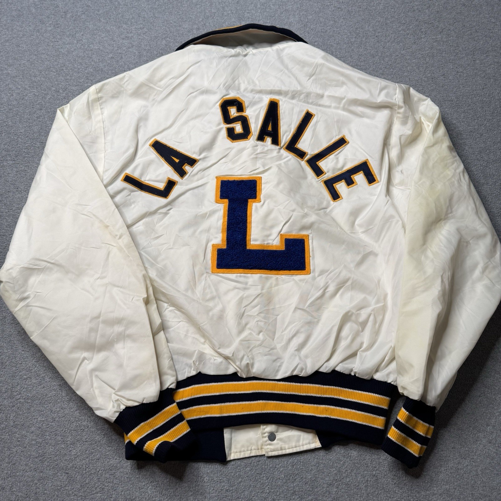 Vintage DeLong Sportswear Satin Jacket Mens Medium Satin La Salle University 80s Vintage DeLong Sportswear Satin Jacket Mens Medium Satin La Salle University 80s