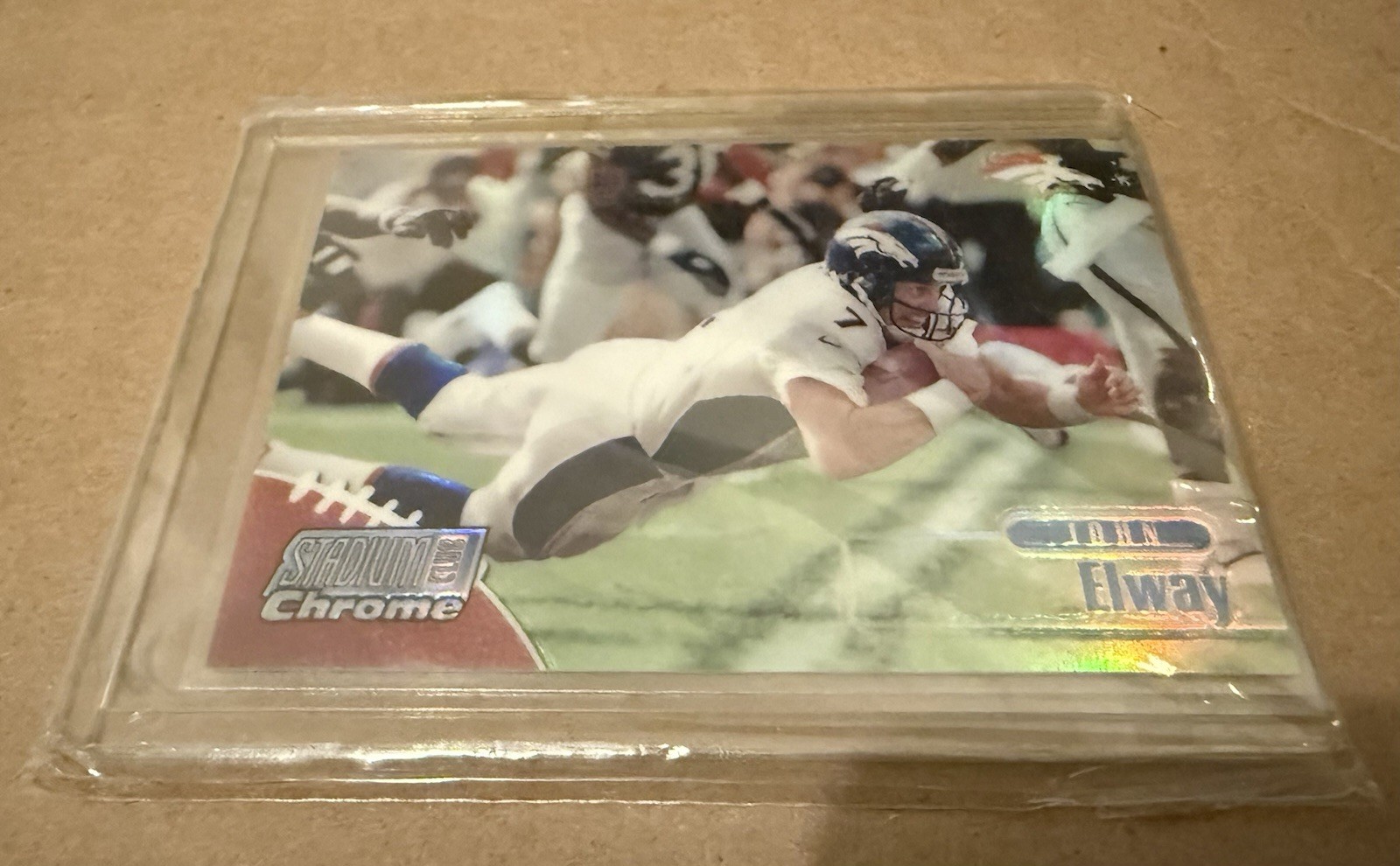 JOHN ELWAY - Refractor 1998 Topps Stadium Club Chrome #SCC1