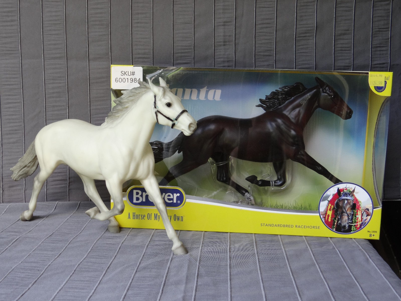 Breyer Trad. Standardbred Pacer Lot -New \ Breyer Trad. Standardbred Pacer Lot -New \