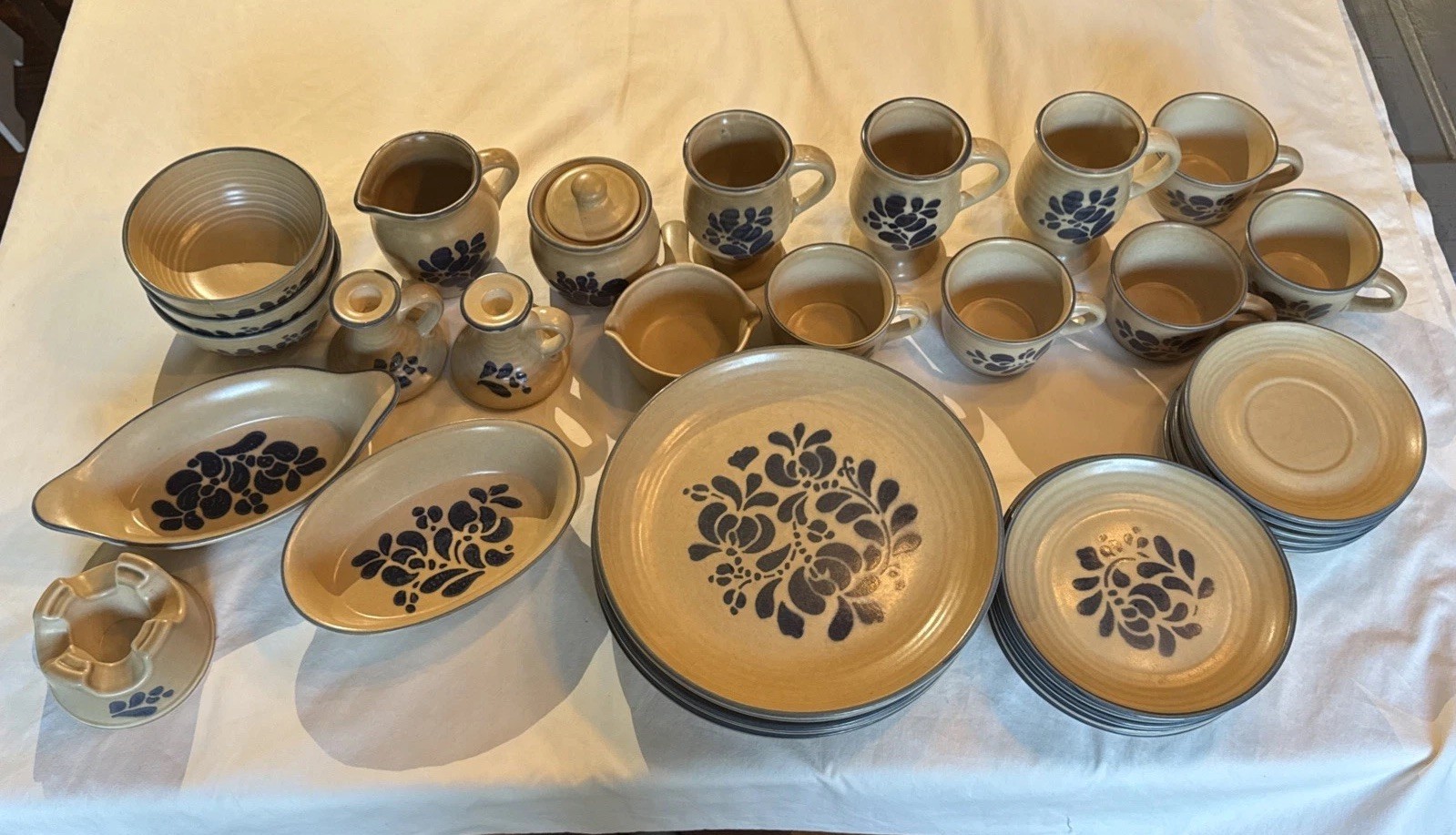 Vintage Pfaltzgraff Folk Art Dinner Set Tan W/Blue Floral Motifs 34 Piece