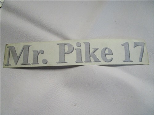 LUND MR. PIKE 17 DECAL SILVER / BLACK 11 7/8\ LUND MR. PIKE 17 DECAL SILVER / BLACK 11 7/8\