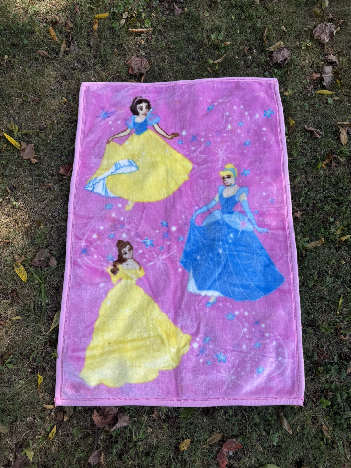 Vintage Disney Princess Baby Blanket – Pink (Snow White, Cinderella & Belle)