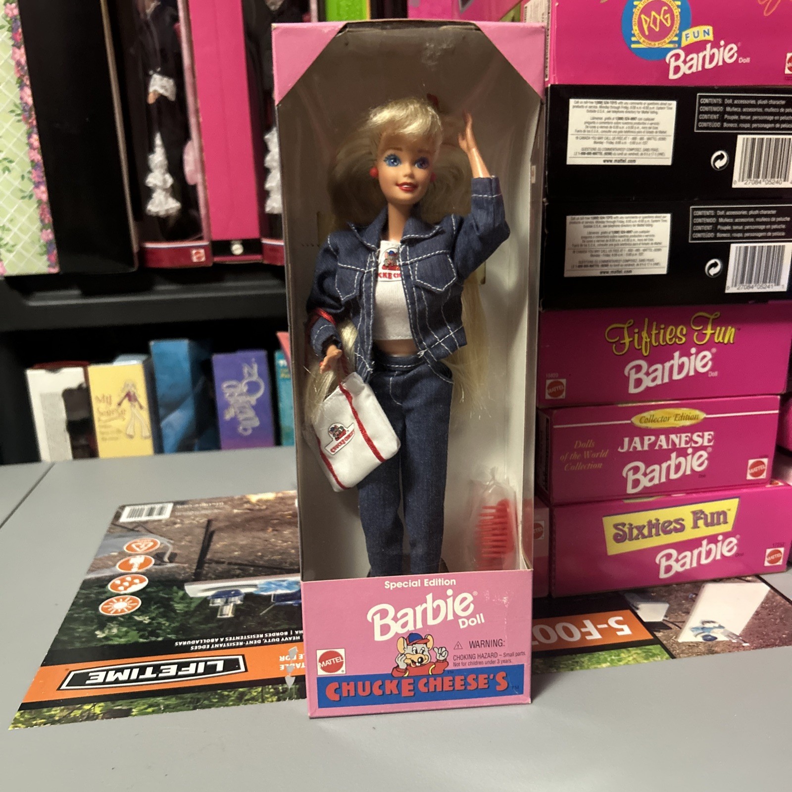 NIB 1995 Mattel Chuck E Cheese’s Barbie 14615