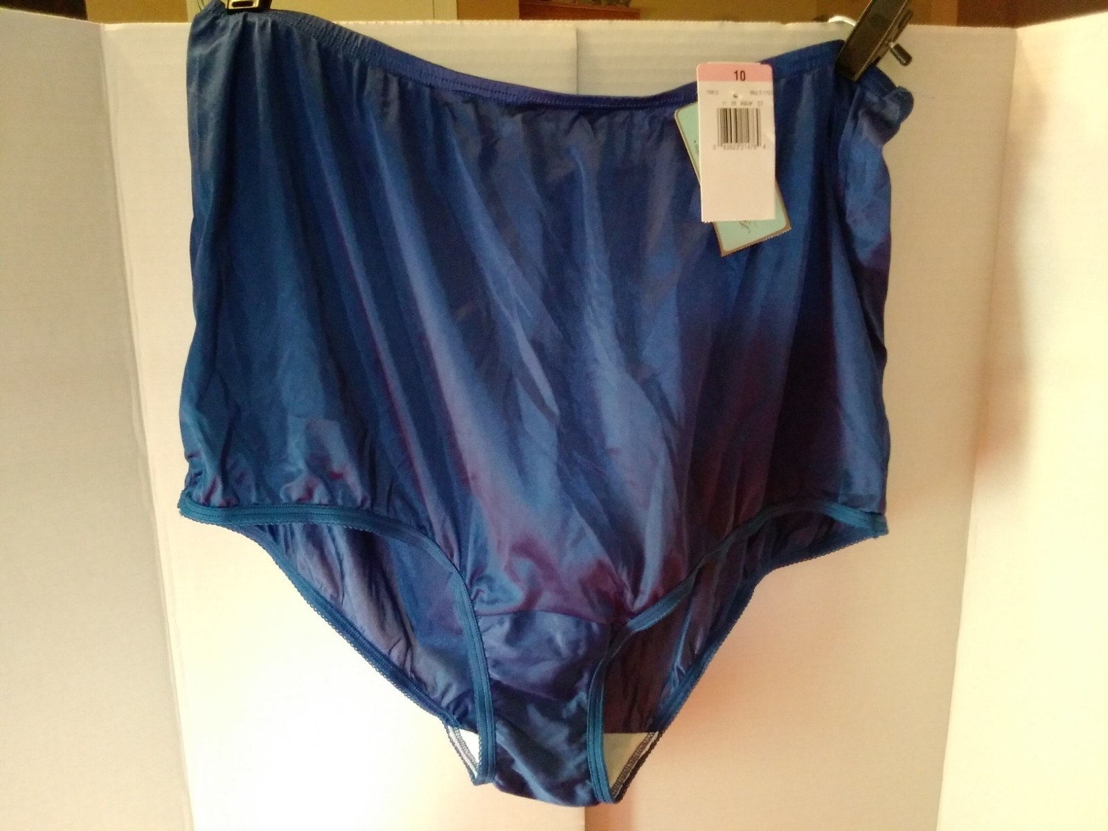 Panties Vanity Fair Perfectly Yours SZ 10 100% Nylon Silky Blue Grannie Panties Panties Vanity Fair Perfectly Yours SZ 10 100% Nylon Silky Blue Grannie Panties