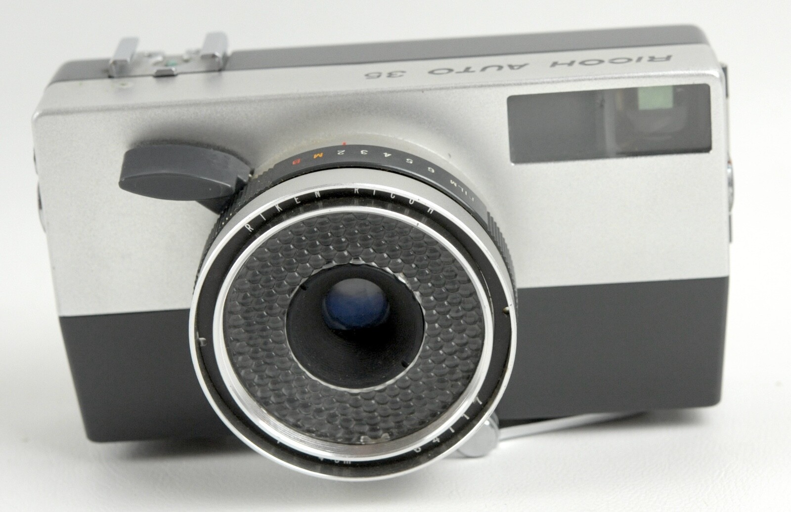 Vintage RICOH Auto 35mm Camera Riken - Japan