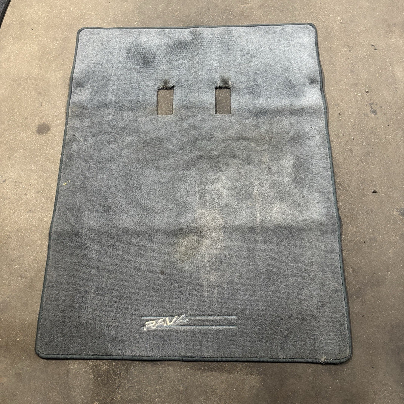96-00 Toyota RAV4 Trunk Floor Mat Rare Original OEM