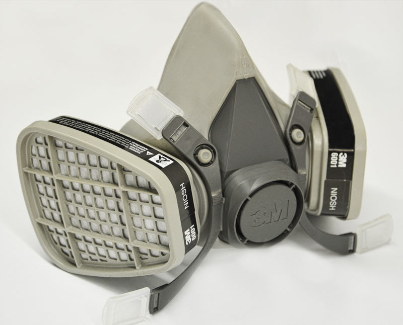 3M 6300 Half Face Respirator Gas Mask & 6001 OV Organic Vapor Cartridge, LARGE