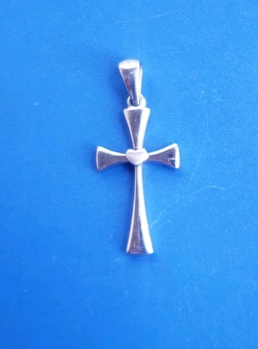 Vintage Silver Tone Christian Cross Pendant with Heart 