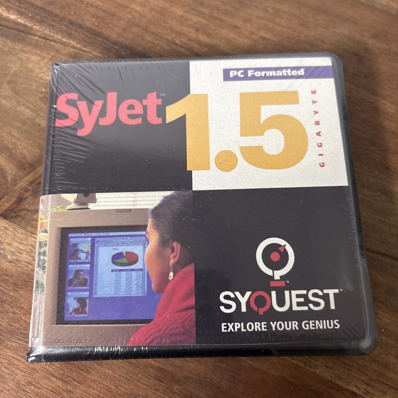 VINTAGE -Syquest SyJet 1.5 Gigabyte PC Formatted Media Storage Disc NOS SEALED VINTAGE -Syquest SyJet 1.5 Gigabyte PC Formatted Media Storage Disc NOS SEALED